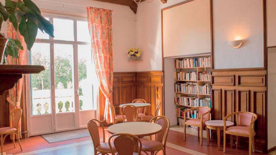 Coin lecture bibliothèque