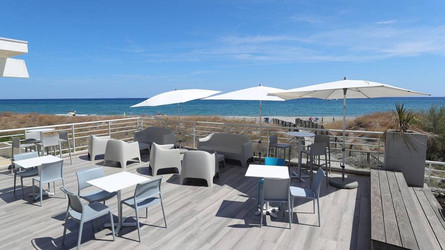 Bord de mer en pension complète ou demi-pension