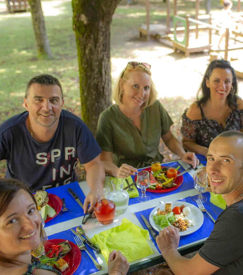 /À table… ensemble