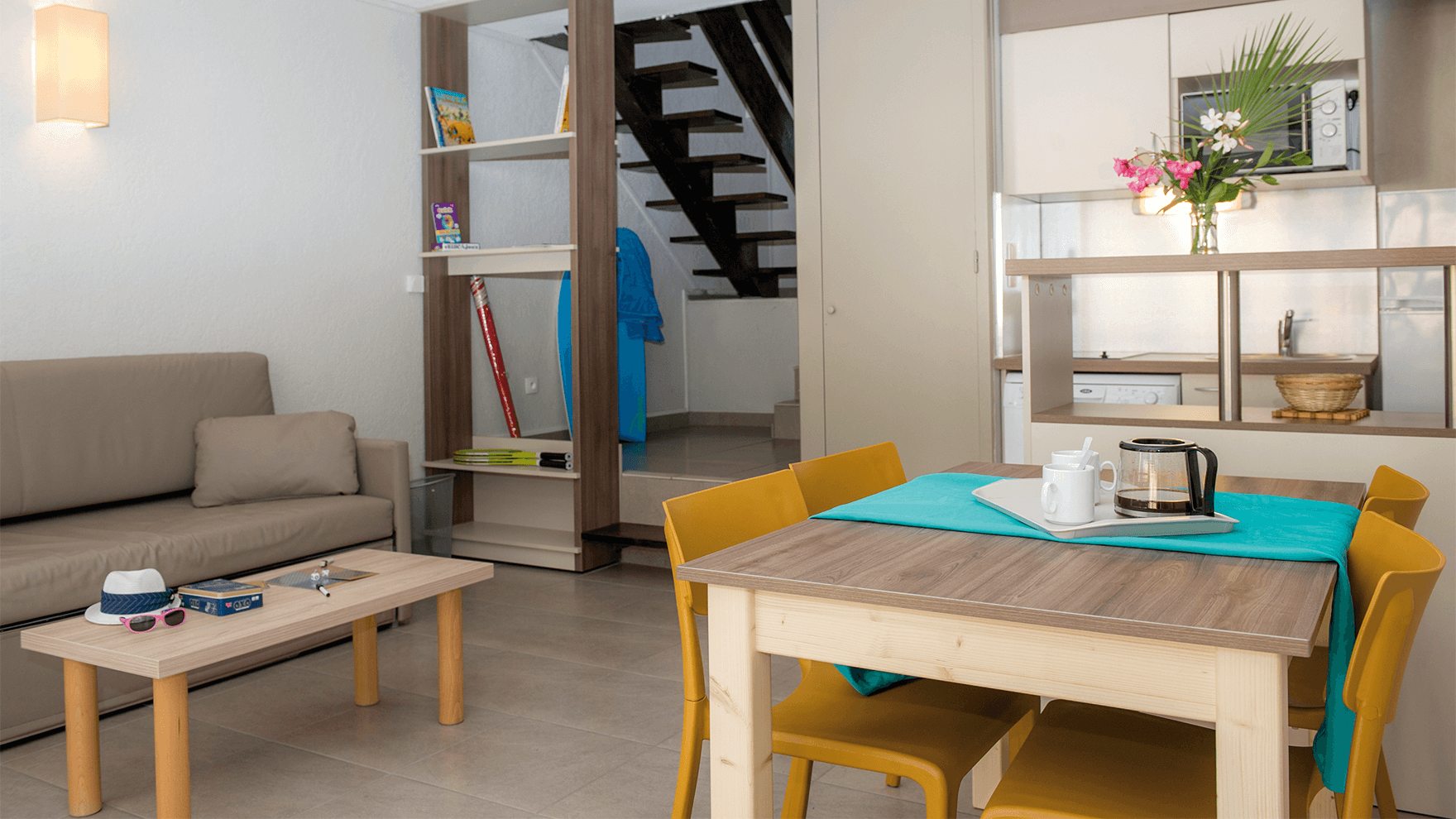 salon et cuisinette à Biscarrosse